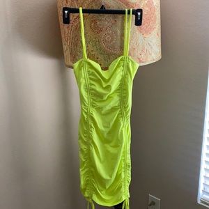 OOTD - Neon green DRESS